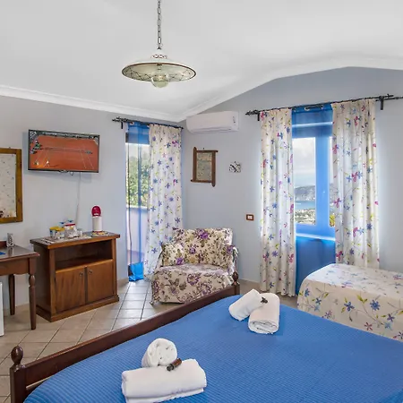 Il Casale 2*